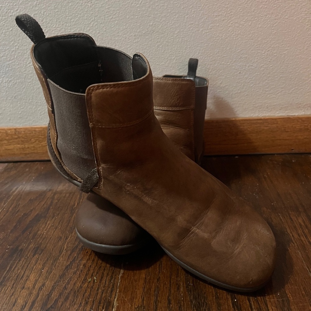 Xero Chelsea Boots Tari I - Women’s